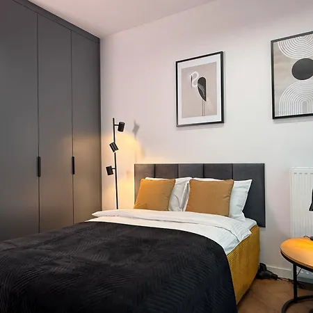 Urban Premium 18th Floor No 14 - Air Condition - Free Garage, Apartament Katowice