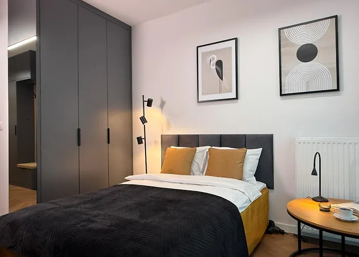 Urban Premium Global 18th Floor No14, Free Garage, Self Chec-in, No Deposit Appartement Katowice