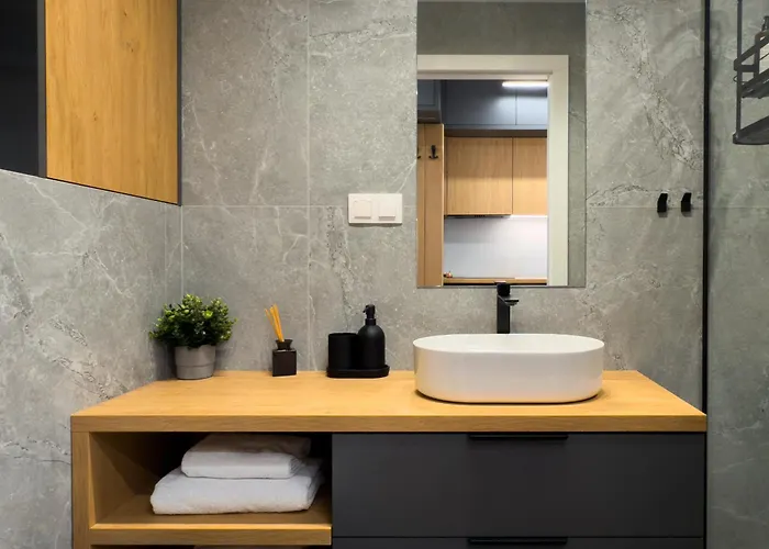 Urban Premium Global 18th Floor No14, Free Garage, Self Chec-in, No Deposit Appartement *