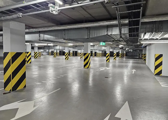 Urban Premium Global 18th Floor No14, Free Garage, Self Chec-in, No Deposit