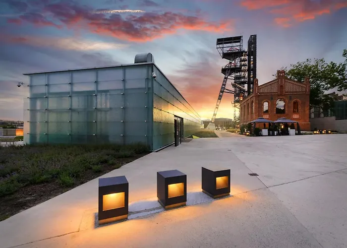 Urban Premium Global 18th Floor No14, Free Garage, Self Chec-in, No Deposit Katowice